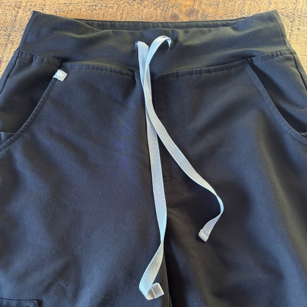 FIGS Womens Technical Collection Black Jogger Style Scrub Pants Pockets Size XS - Picture 2 of 8